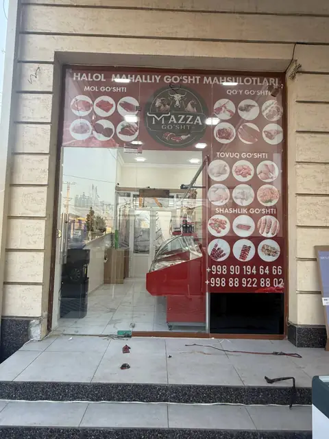 Mazza Go‘sht: оклейка витрины мясной лавки плёнкой с печатью