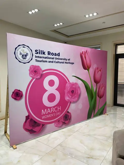 Silk Road: пресс-волл к 8 Марта для университета